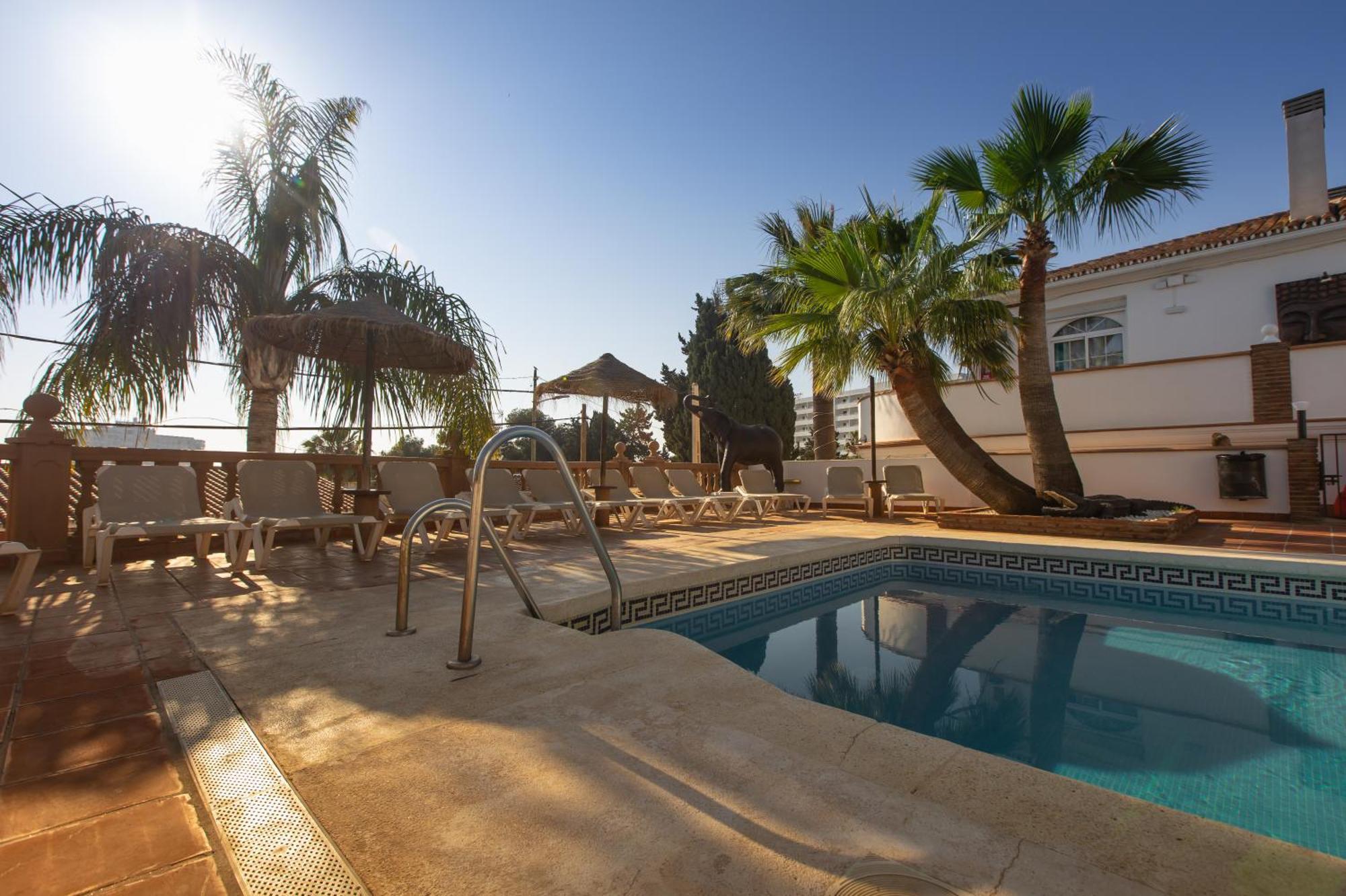 Hotel Zen Airport Torremolinos Exterior photo