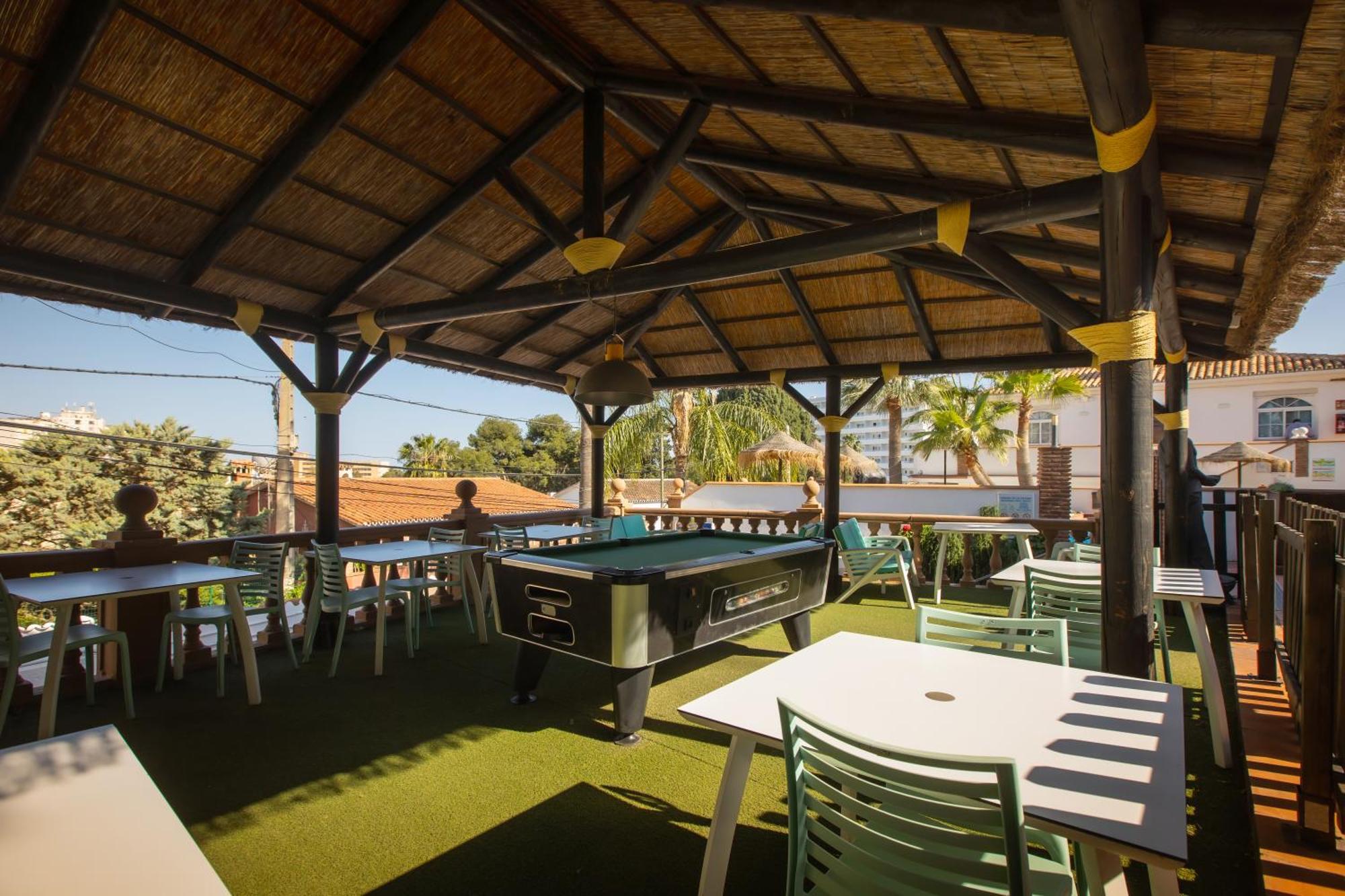 Hotel Zen Airport Torremolinos Exterior photo