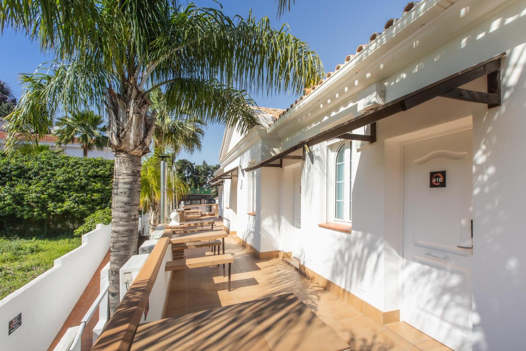 Hotel Zen Airport Torremolinos Exterior photo