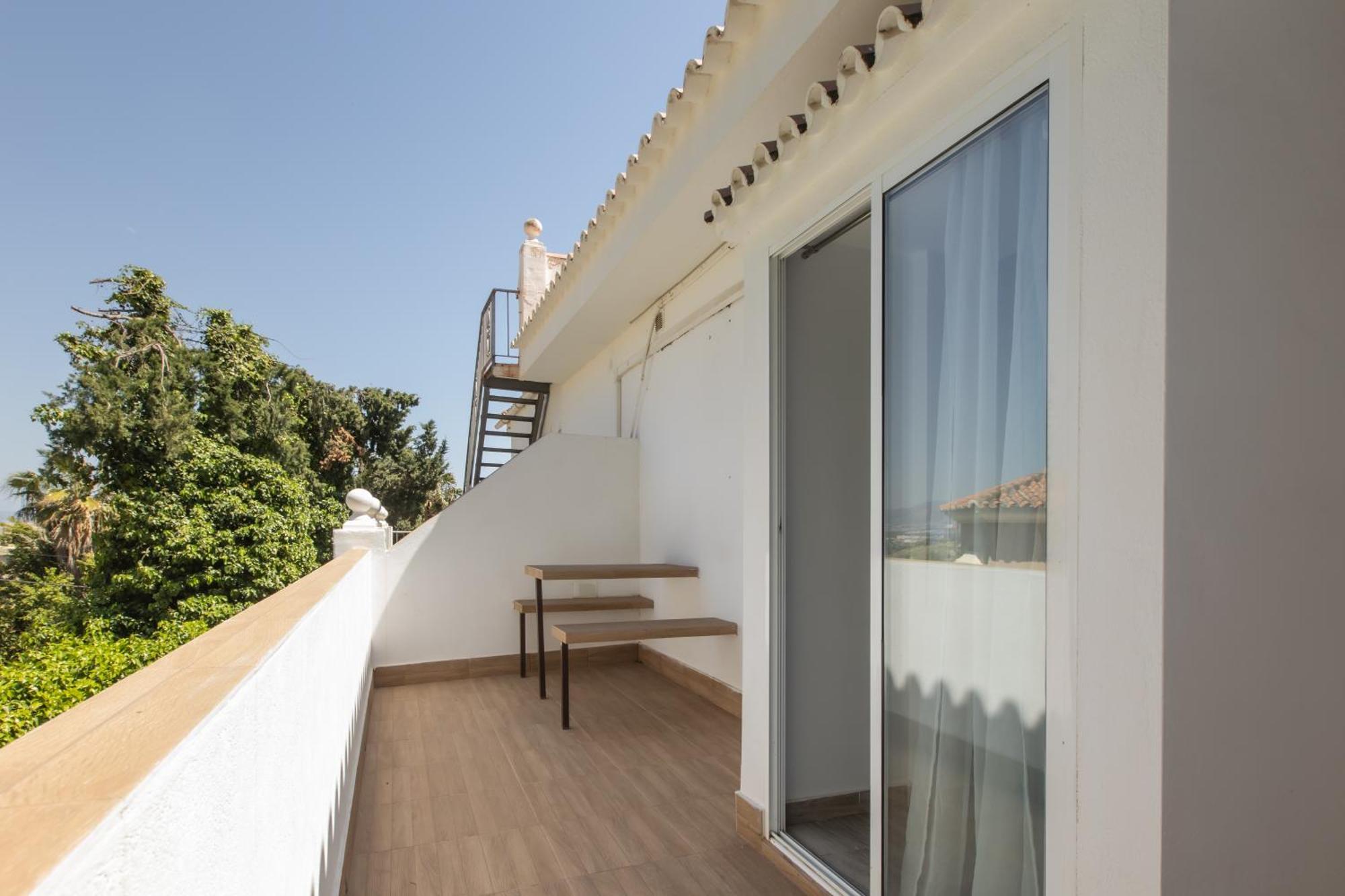 Hotel Zen Airport Torremolinos Exterior photo